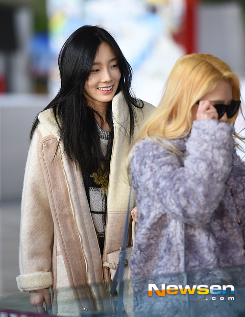 [PIC][04-12-2014]SNSD khởi hành đi Nhật Bản vào sáng nay Tumblr_ng1l9g3op81sewbc1o1_500