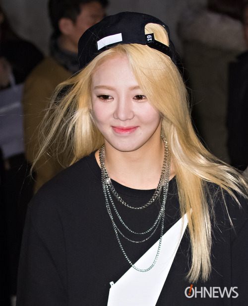  [PIC][05-01-2015]HyoYeon tham dự sự kện "Suppercomma B Launching" vào chiều nay Tumblr_njb26aUD831sewbc1o1_500