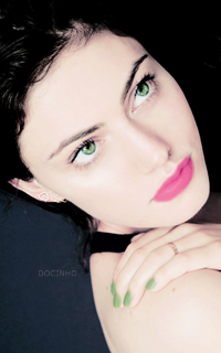 Phoebe Tonkin Tumblr_ni87n9jo4N1sgkr1po2_250