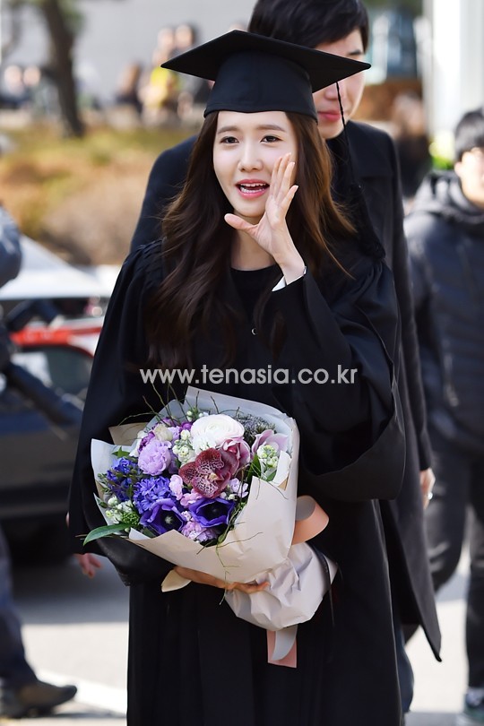 [PIC][24-02-2015]YoonA tham dự Lễ Tốt Nghiệp của Trường Đại học Dongguk và Hội thảo về Lễ Tốt Nghiệp vào sáng nay Tumblr_nk9j0v2Jq51sewbc1o2_540