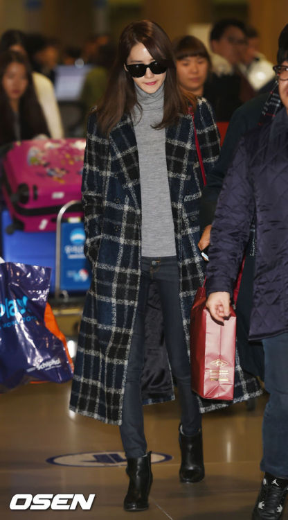 [PIC][28-11-2015]YoonA trở về Hàn Quốc vào chiều nay Tumblr_nyj0z31oqF1sewbc1o1_500