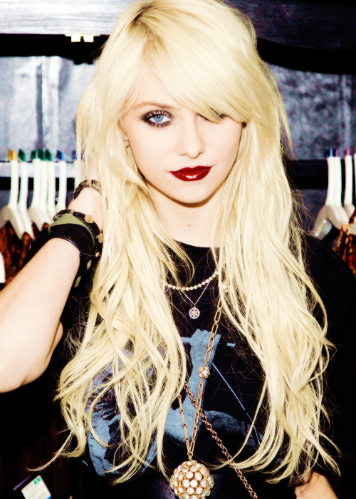 ;taylor momsen.♡ - Página 4 Tumblr_mzx274Y39i1qlk6zzo1_500