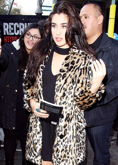 ;lauren jauregui.♡ - Página 12 Tumblr_nx7dj8Mx0F1tl1hfwo1_500