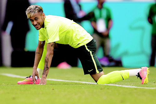 Neymar Jr. - Page 32 Tumblr_njh9a0LWV01u3d88io2_500