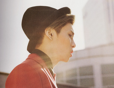 [LQ/SCANS]  Jonghyun @ 'BASE' The First Mini Album Tumblr_nj0nqgZFqC1rc63cko2_400