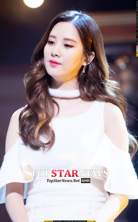 [PIC][03-12-2015]TaeTiSeo tham dự Showcase "TTS X-MAS Special 'Dear Santa'" vào tối nay Tumblr_nyt3tkqmov1sewbc1o1_500