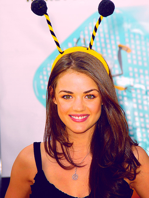 ; lucy hale. ♡ - Página 7 Tumblr_m0j73jNm2b1r00lg6o1_500