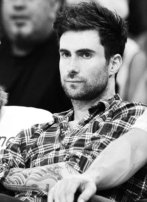  Adam Levine ♥ Tumblr_mbl7h9lGGk1rn3hk1o1_500