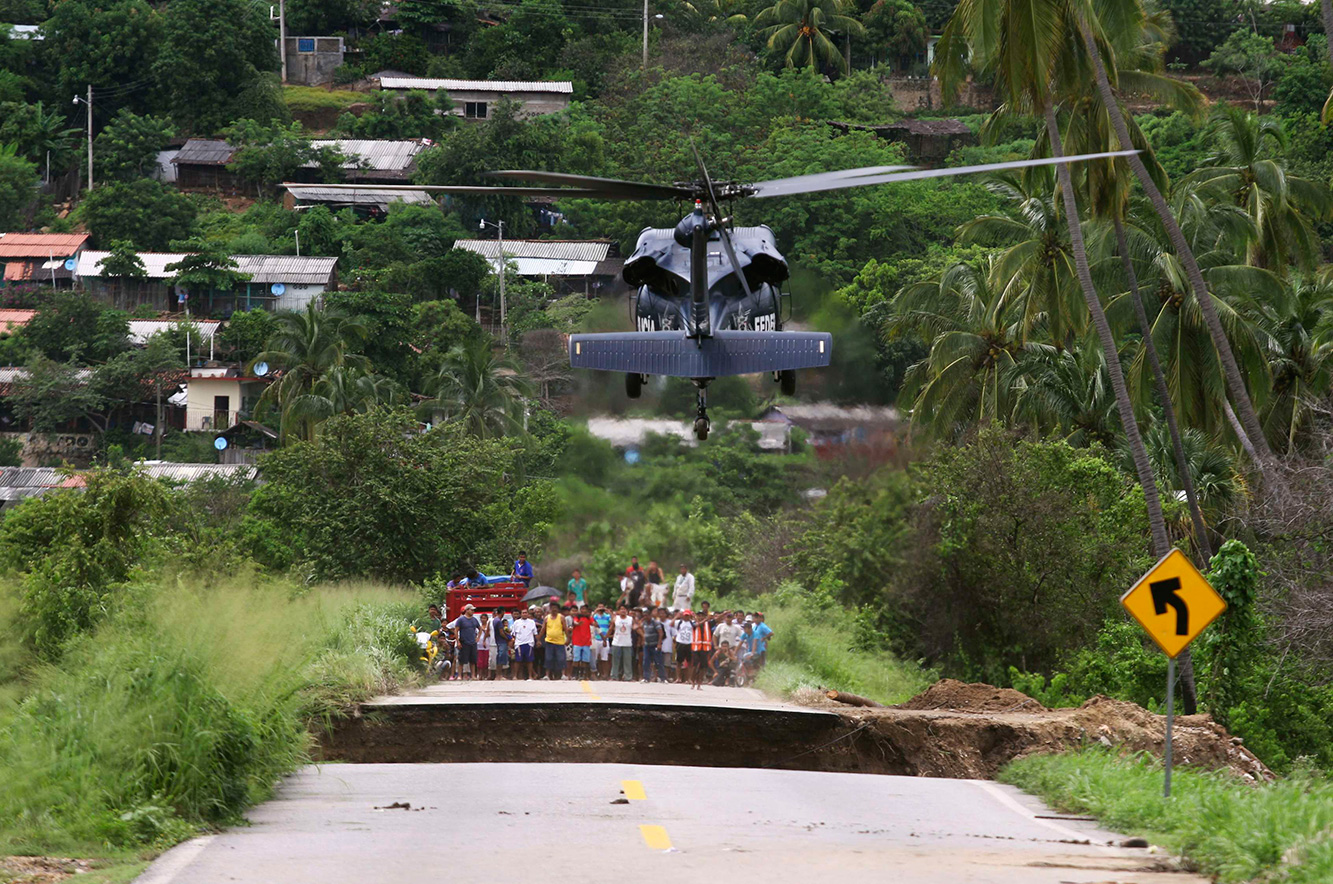  Black Hawks de la Policia Federal. - Página 7 Galeriaingrid335