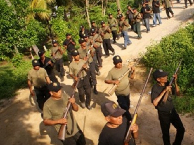 Autodefensas ilegales y Policias Comunitarias en Guerrero. Policia_g_1