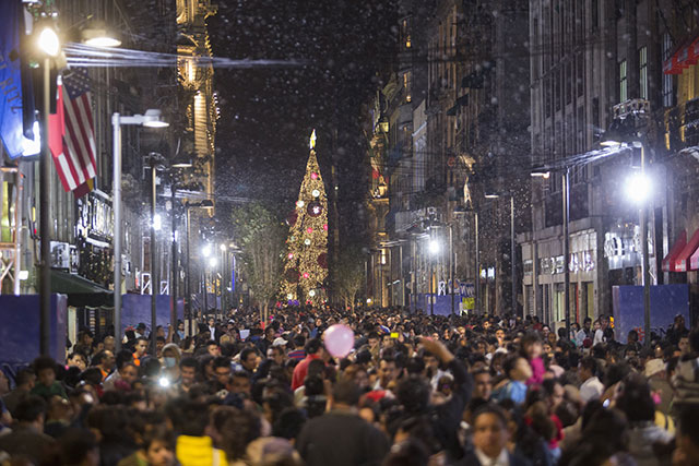 Amanece 2014, no sienten ustedes que en las pasadas fiestas, hubo un consumísmo exacerbado? peor que otras veces? | Blog del Paso de los Años - Página 14 Nieve-3