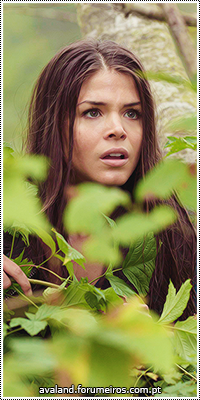 Marie Avgeropoulos 17847849_F1ATt