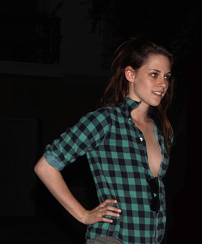 Kristen Stewart Resimleri (3) Tumblr_kw9rg06ktO1qatfxwo1_400