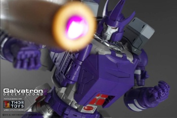 [Masterpiece Tiers] DX9 TOYS D-07 TYRANT aka GALVATRON - Sortie Novembre 2015 - Page 3 0nkYFveF