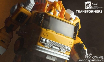 [Masterpiece Tiers] MAKETOYS MTRM-05 WRESTLE aka GRAPPLE - Sortie Debut 2016 - Page 4 BFQTIm9x