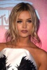 Laura Whitmore BquN9NWn