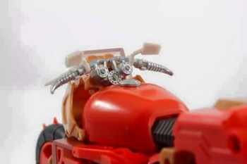 [Masterpiece Tiers] KFC EM 6A CRASH HOG aka WRECK-GAR - Sortie Juillet 2016 BuI433jZ