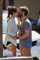 Nina Dobrev and Austin Stowell in NYC (August 13) DQ3Ib6e1