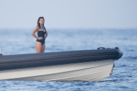 Nina Dobrev vacationing with friends in Saint-Tropez (July 21) F2DljjTX