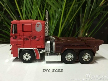 [Masterpiece Takara Tomy] MP-10R BATHING APE RED CAMO OPTIMUS PRIME - Sortie Novembre 2015 FfNT8byM