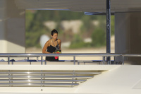 Nina Dobrev and Asustin Stowell enjoy the ocean off the cost the French Riviera (July 26) JzUweMNl