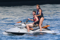 Nina Dobrev and Asustin Stowell enjoy the ocean off the cost the French Riviera (July 26) MYDgwFrg