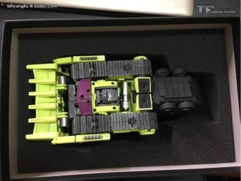 [Combiners Tiers] GENERATION-TOY GRAVITY BUILDER aka DEVASTATOR - Sortie 2015-2016 - Page 8 MbU1ia9n