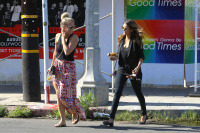 Nina Dobrev with Hilary at Alfred Coffee & Kitchen in West Hollywood (July 29) NYfSo1S0