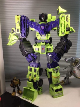 [Combiners Tiers] TOYWORLD TW-C CONSTRUCTOR aka DEVASTATOR - Sortie 2016 - Page 15 OdG16sWQ