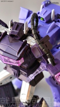 [Masterpiece Takara Tomy] MP-29 LASERWAVE aka SHOCKWAVE - Sortie Mars 2016 - Page 4 P7iERdik