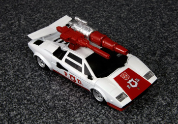 [Masterpiece Takara Tomy] MP-14 ALERT (RED ALERT) - Sortie Décembre 2012 Wkbz8RXP