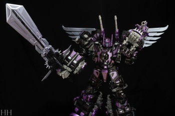 [Mastermind Creations] Produit Tiers - R-02 à R-06 Feral Rex (aka Prédacons G1) + R-20N Nero Rex (aka Prédacons Noir) - Page 3 XmNQVYVJ