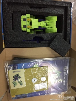 [Toyworld] Produit Tiers - Jouet TW-C Constructor aka Devastator/Dévastateur (Version vert G1 et jaune G2) - Page 5 XsbPThK3