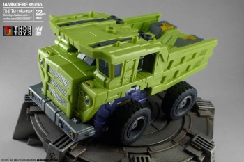 [Combiners Tiers] TOYWORLD TW-C CONSTRUCTOR aka DEVASTATOR - Sortie 2016 - Page 15 KEEecQH7