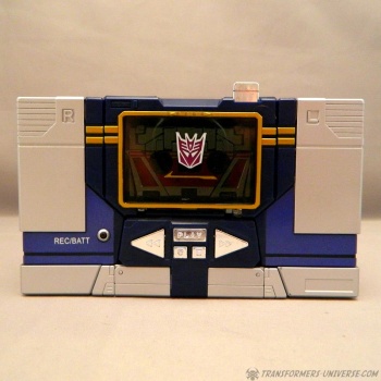 [Masterpiece Takara Tomy] MP-13 SOUNDWAVE - Sortie Janvier 2013 M0EuO5zb