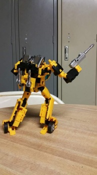 [Masterpiece Tiers] BADCUBE OTS-08 SUNSURGE aka SUNSTREAKER - Sortie Janvier 2016 - Page 4 NAbYWfGx