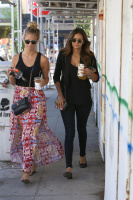 Nina Dobrev with Hilary at Alfred Coffee & Kitchen in West Hollywood (July 29) O1IfwRzT