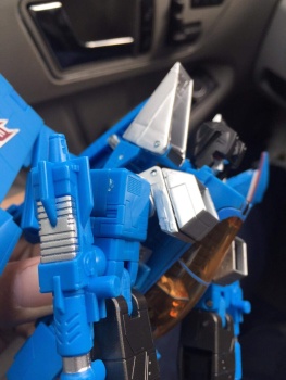 [Masterpiece] MP-11T Thundercracker/Coup de tonnerre (Takara Tomy et Hasbro) - Page 2 PqzqW7u3