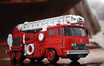 [Maketoys] Produit Tiers - MTRM-03 Hellfire (aka Inferno) et MTRM-05 Wrestle (aka Grapple/Grappin) - Page 3 Z0Bfav7Q