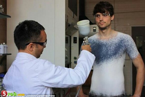 أول ثياب يتم رشها في العالم Spray