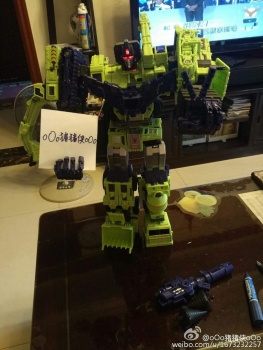 [Combiners Tiers] TOYWORLD TW-C CONSTRUCTOR aka DEVASTATOR - Sortie 2016 - Page 16 0ArWuMsR