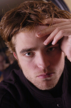 12 Octubre - Robert Pattinson en el Beverly Wilshire Hotel (2008) en HQ!!!! 4KbTnLE5