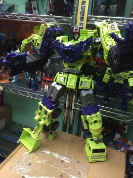 [Combiners Tiers] TOYWORLD TW-C CONSTRUCTOR aka DEVASTATOR - Sortie 2016 - Page 9 7FpzWT6W