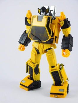 [Masterpiece Tiers] OMNIGONIX V-01 SPINOUT aka SUNSTREAKER - Sortie Début 2016 - Page 4 7vGFXhRL