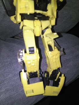 [Omnigonix] Produit Tiers - Jouet V-01 Spinout - aka Sunstreaker/Solo - Page 3 8eWoKmCH