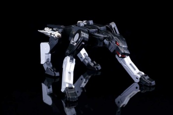 [Masterpiece Tiers] OX RMX-01 JAGUAR aka RAVAGE - Sortie Avril 2016 - Page 2 8fxOXkY2