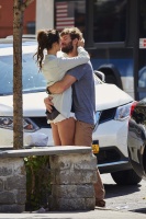 Nina Dobrev and Austin Stowell in NYC (August 13) D6VRLz6F