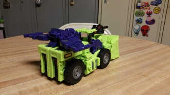 [Toyworld] Produit Tiers - Jouet TW-C Constructor aka Devastator/Dévastateur (Version vert G1 et jaune G2) - Page 5 Hj2a3adl