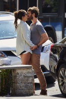 Nina Dobrev and Austin Stowell in NYC (August 13) MPXdMr71