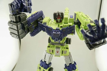 [Combiners Tiers] TOYWORLD TW-C CONSTRUCTOR aka DEVASTATOR - Sortie 2016 - Page 15 MrfCpdYC